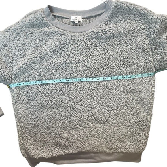 Socialite NWOT High Pile Fleece Sweatshirt Size Large - Picture 6 of 9